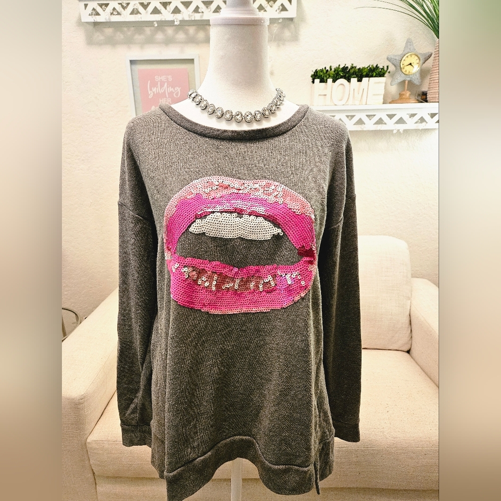Juicy Couture Gray Scoop Neck Sequin Lips Lightweight Sweatshirt
